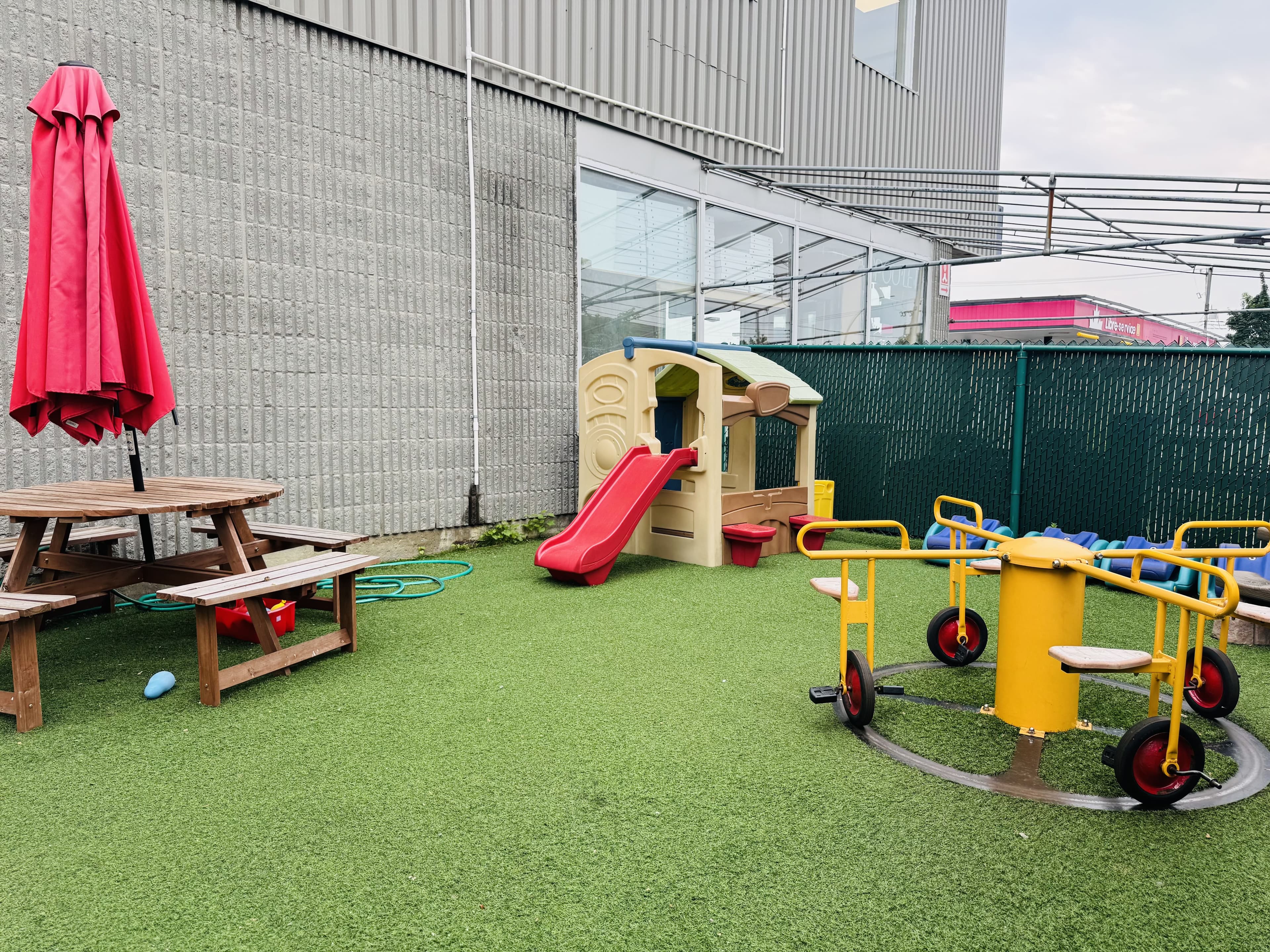 Espace Extérieur - Image 2
